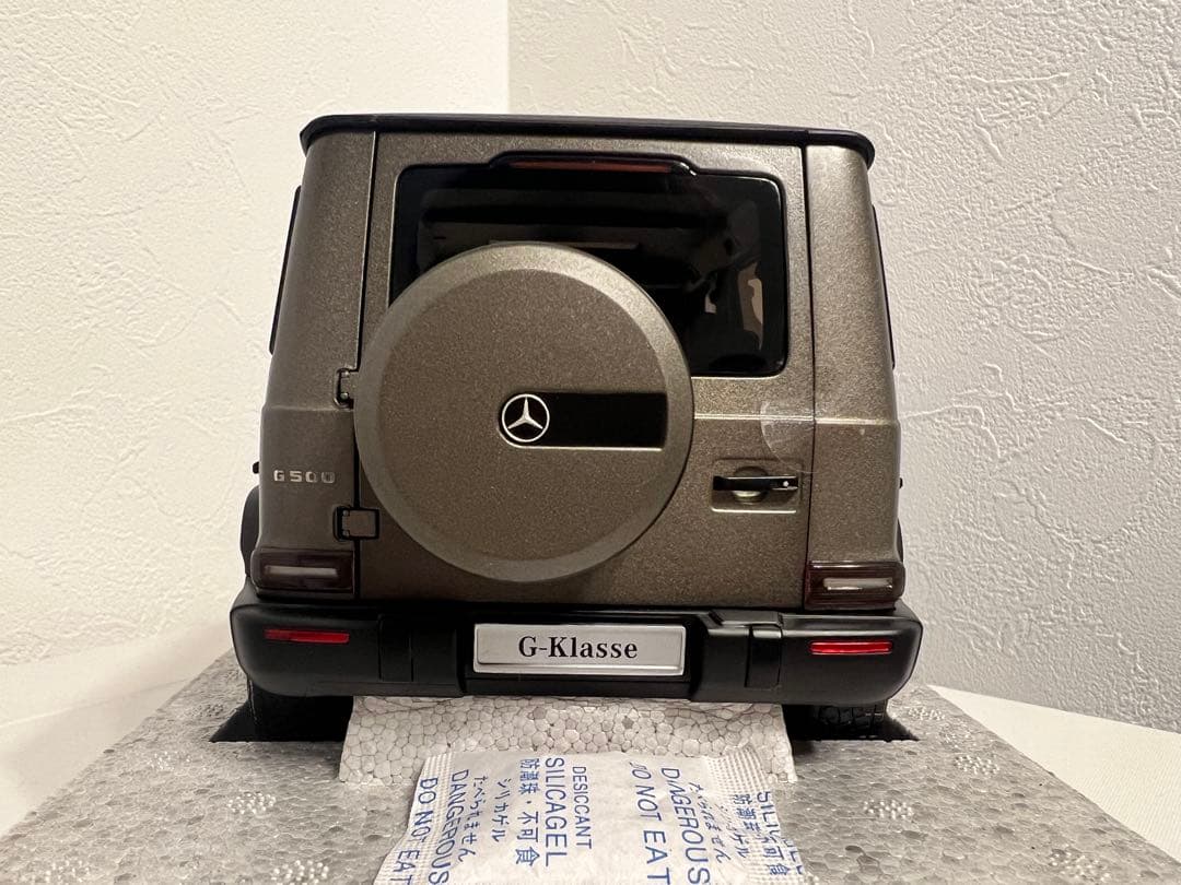 NOREV MercedesGクラス 2019　1/18