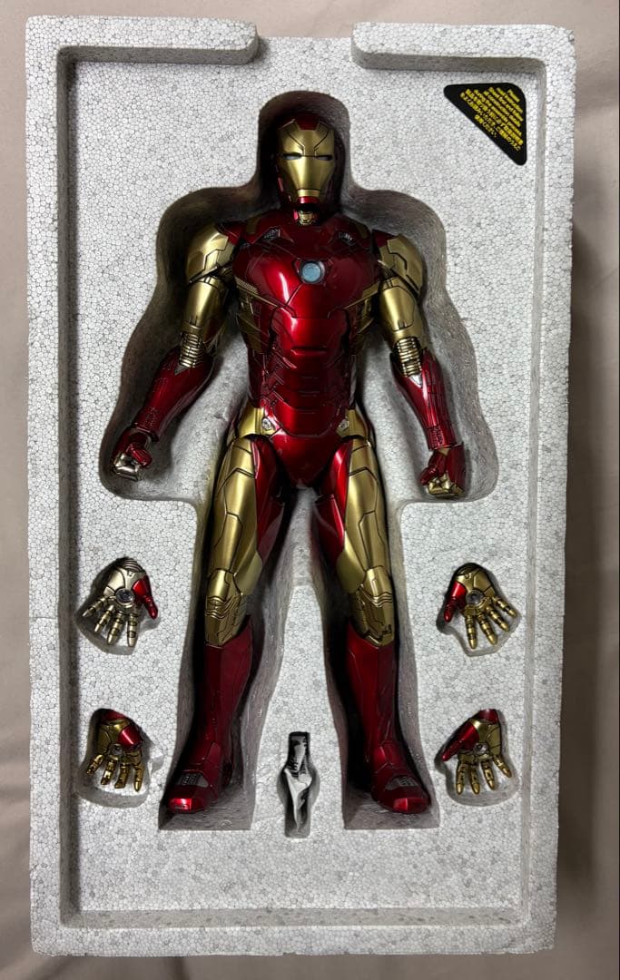 剛*様 ホットトイズ 1/6 マーベル・スタジオ10周年 アイアンマーク46 コ