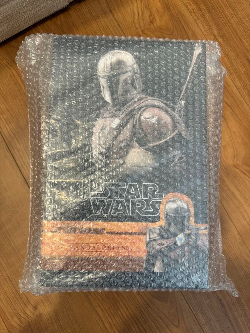 ホットトイズ　スターウォーズ　マンダロリアン Hot toys