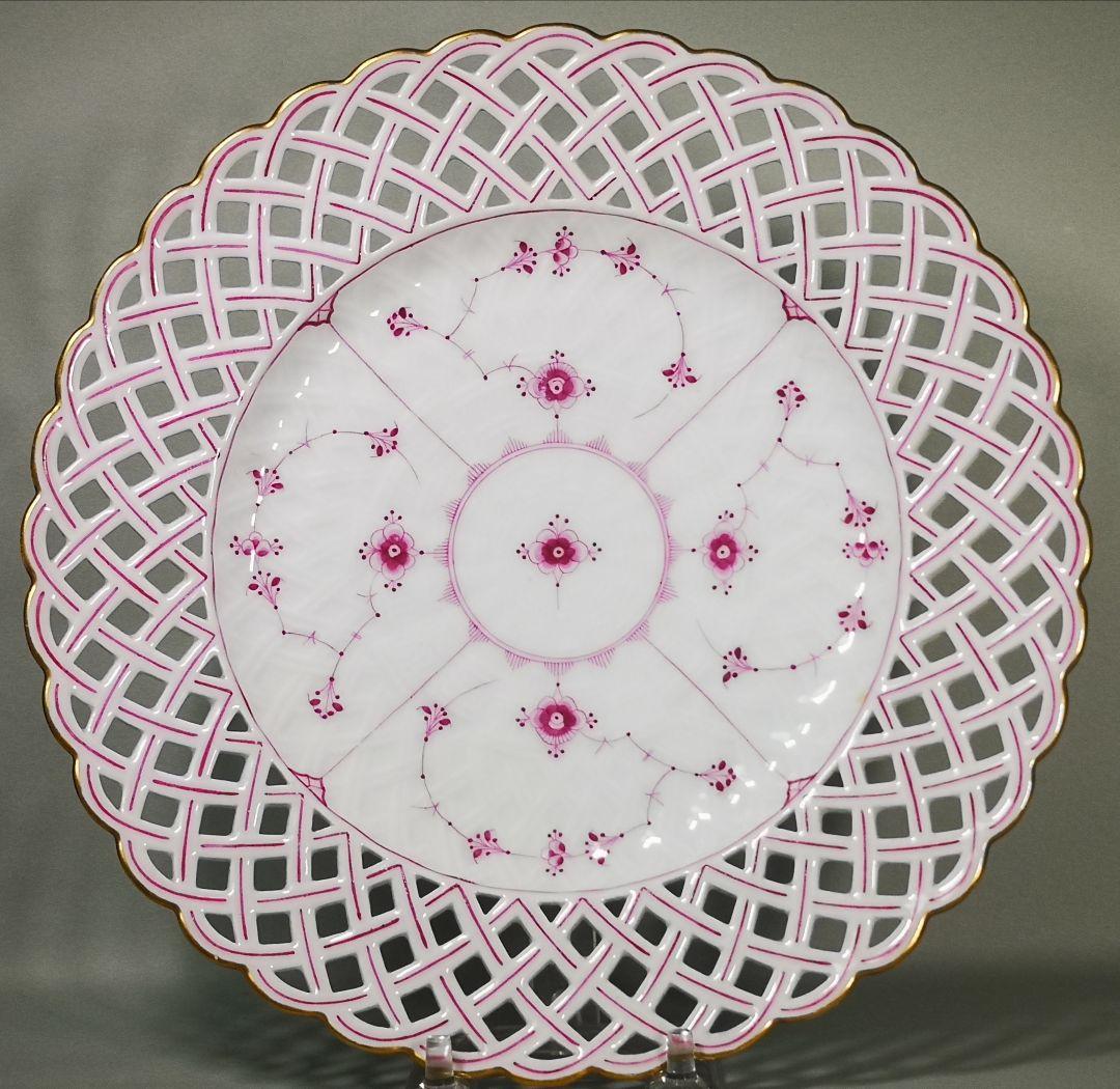 【Antique】ロイヤルコペンハーゲン　バーガンディ　オープンワーク　金彩付き