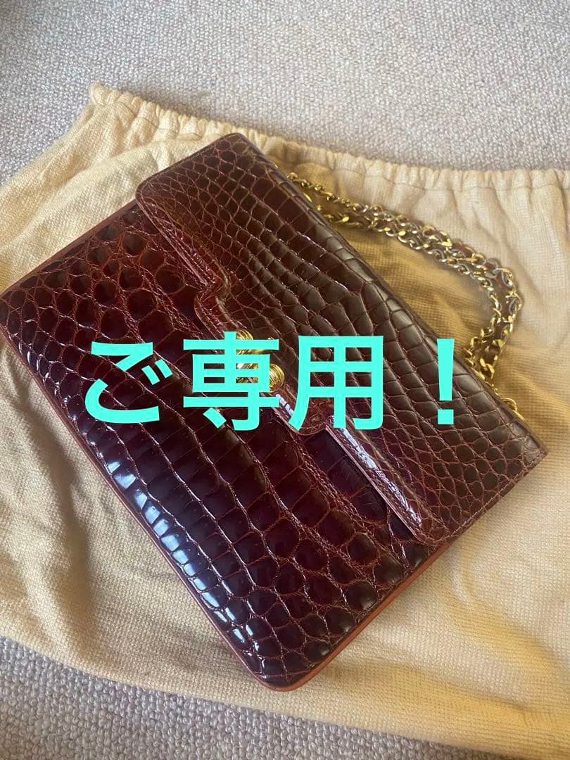 ボルドーブラウン ショルダーバッグ