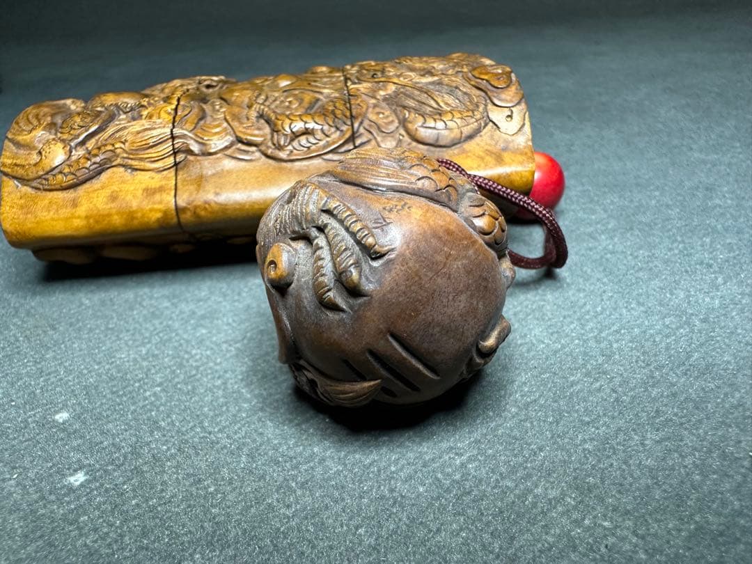 印籠　根付　木彫り　置物　古美術品　 細密細工　骨董　アンティーク　彫刻 工芸品