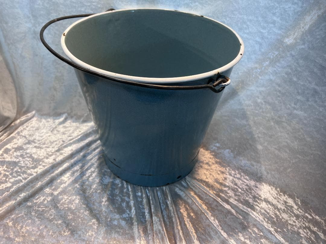 バケツ　持ち手付き　アイアン ホーロー