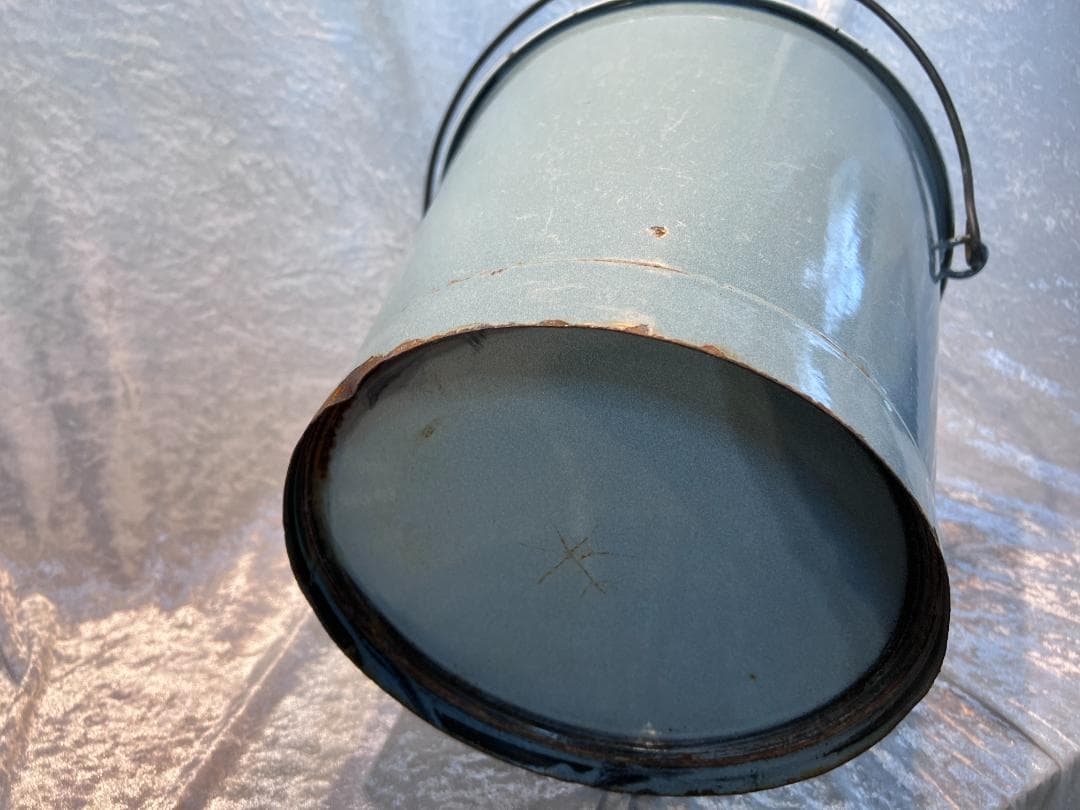 バケツ　持ち手付き　アイアン ホーロー