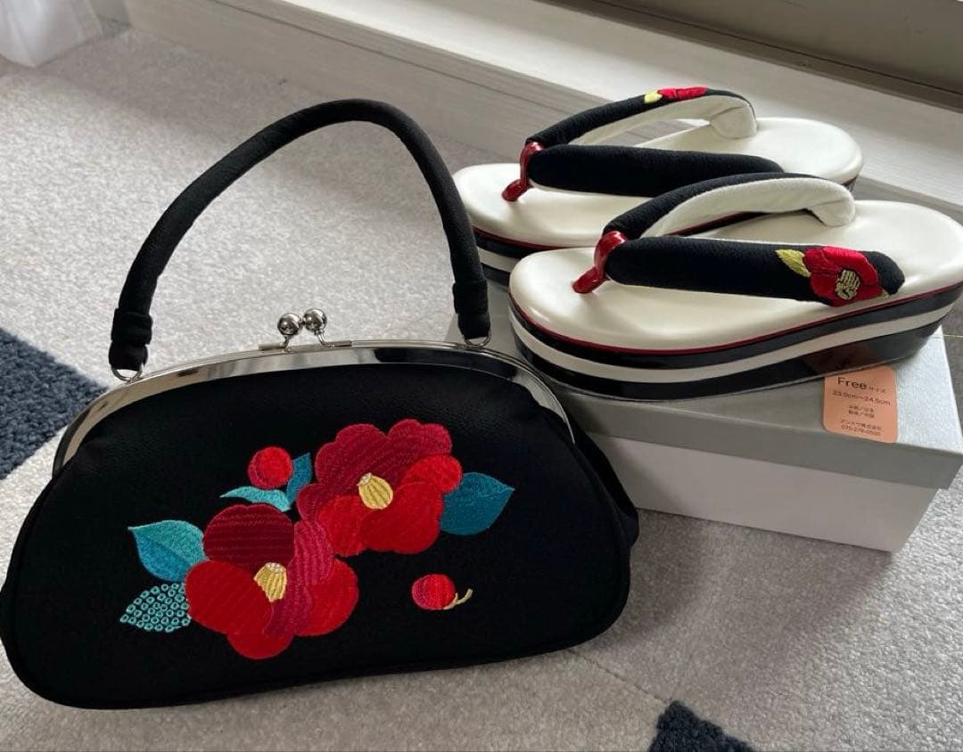 キモノカフェ　和装用バッグと草履のセット　成人式　卒業式に