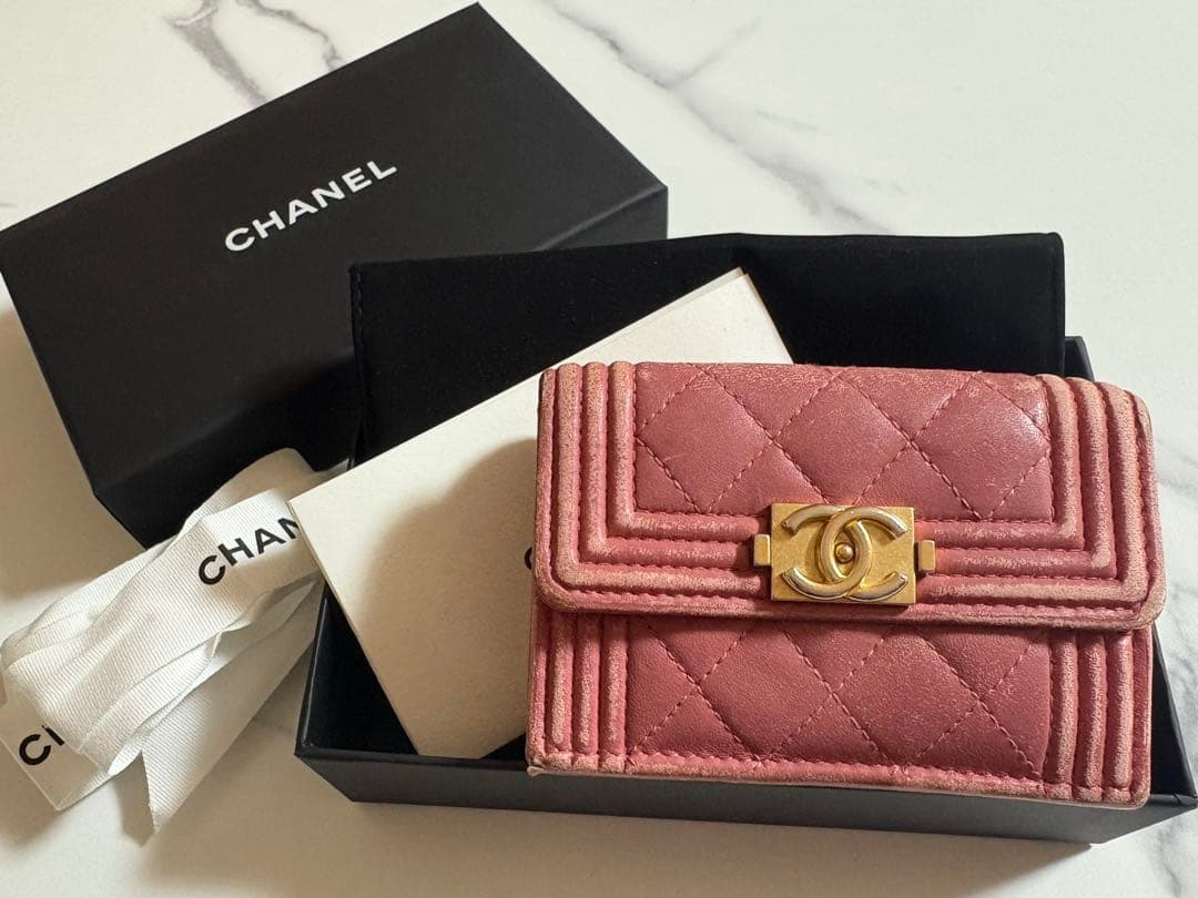 CHANEL シャネル ボーイシャネル ミニウォレット 三つ折り財布 ラムスキン