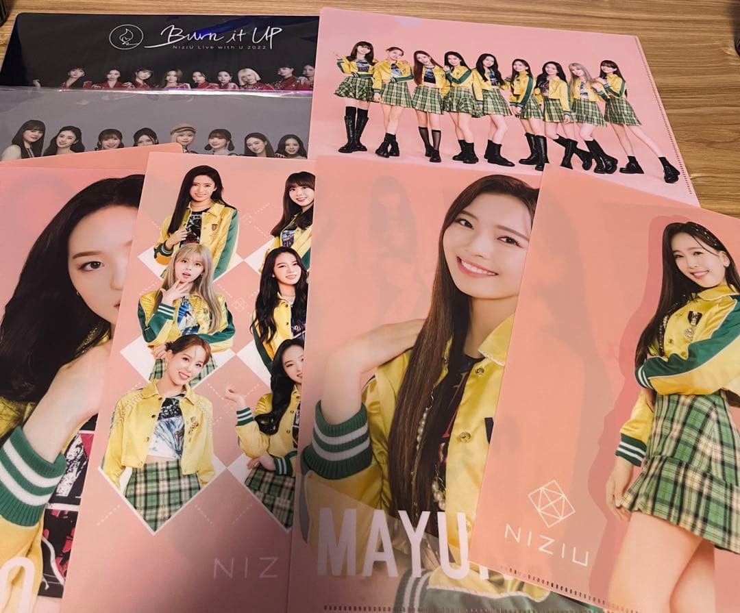 NiziU グッズ