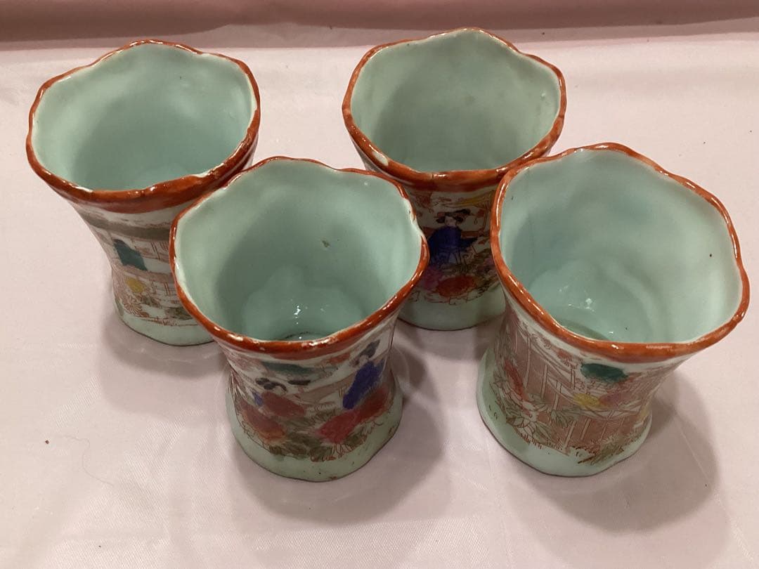 ビンテージ　九谷焼爪楊枝入れ　舞妓　オキュパイドジャパン骨董　陶磁器カップ 4個
