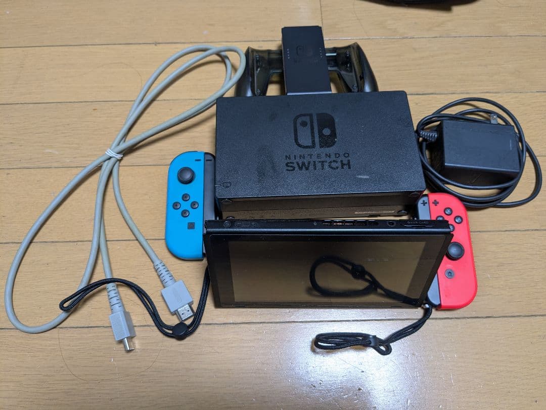 【訳アリ】Nintendo Switch 本体 ネオンブルー・レッド