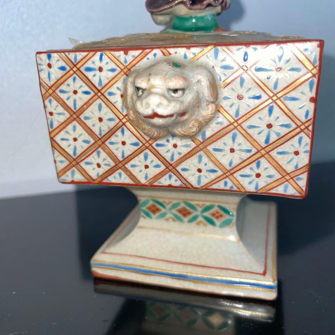 骨董品コレクション　九谷焼　時代物　香炉　蓮花模様獅子飾り