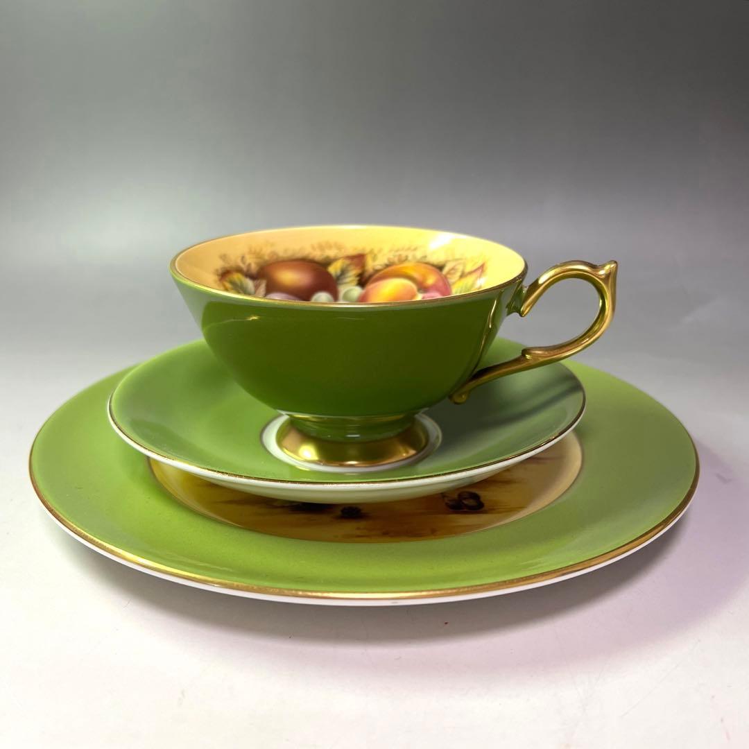 ☆エインズレイ オーチャードゴールド トリプル ティーカップ＆ソーサー