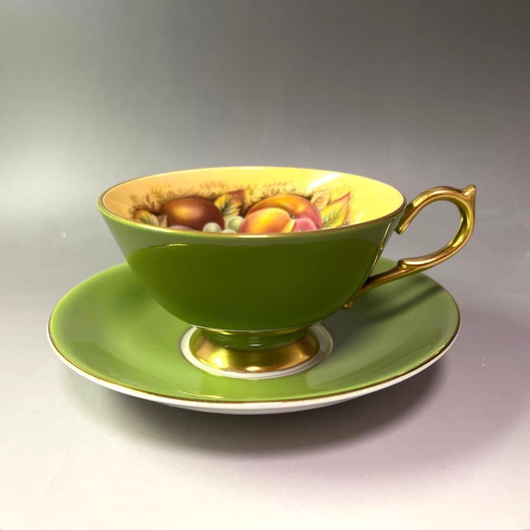 ☆エインズレイ オーチャードゴールド トリプル ティーカップ＆ソーサー
