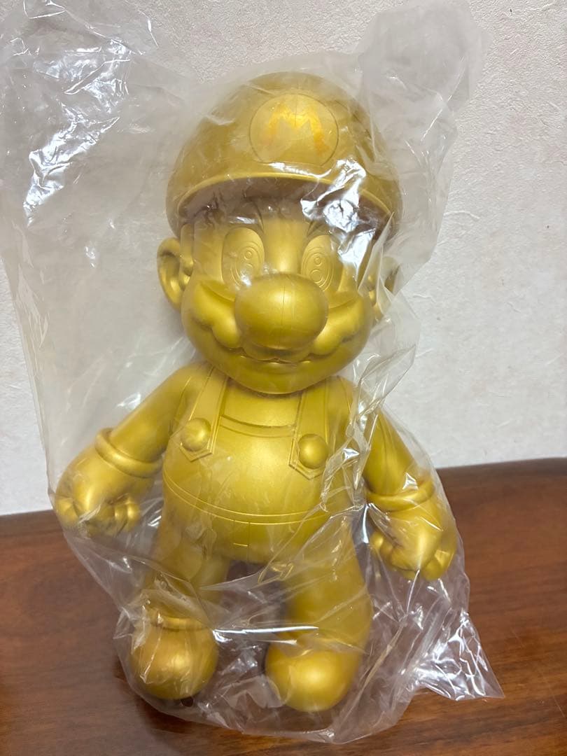 スーパーマリオ　ビッグアクションフィギュア　ビルダーマリオヨッシーゴールドマリオ