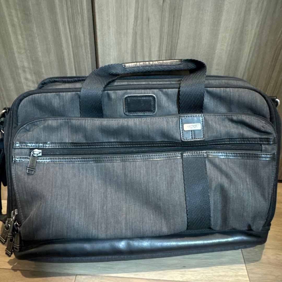 TUMI トゥミ　3way グレー