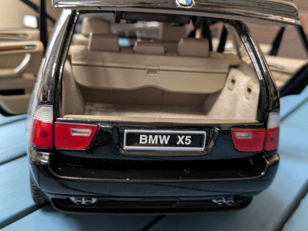 京商 BMW X5 4.4i ミニカー　1:18