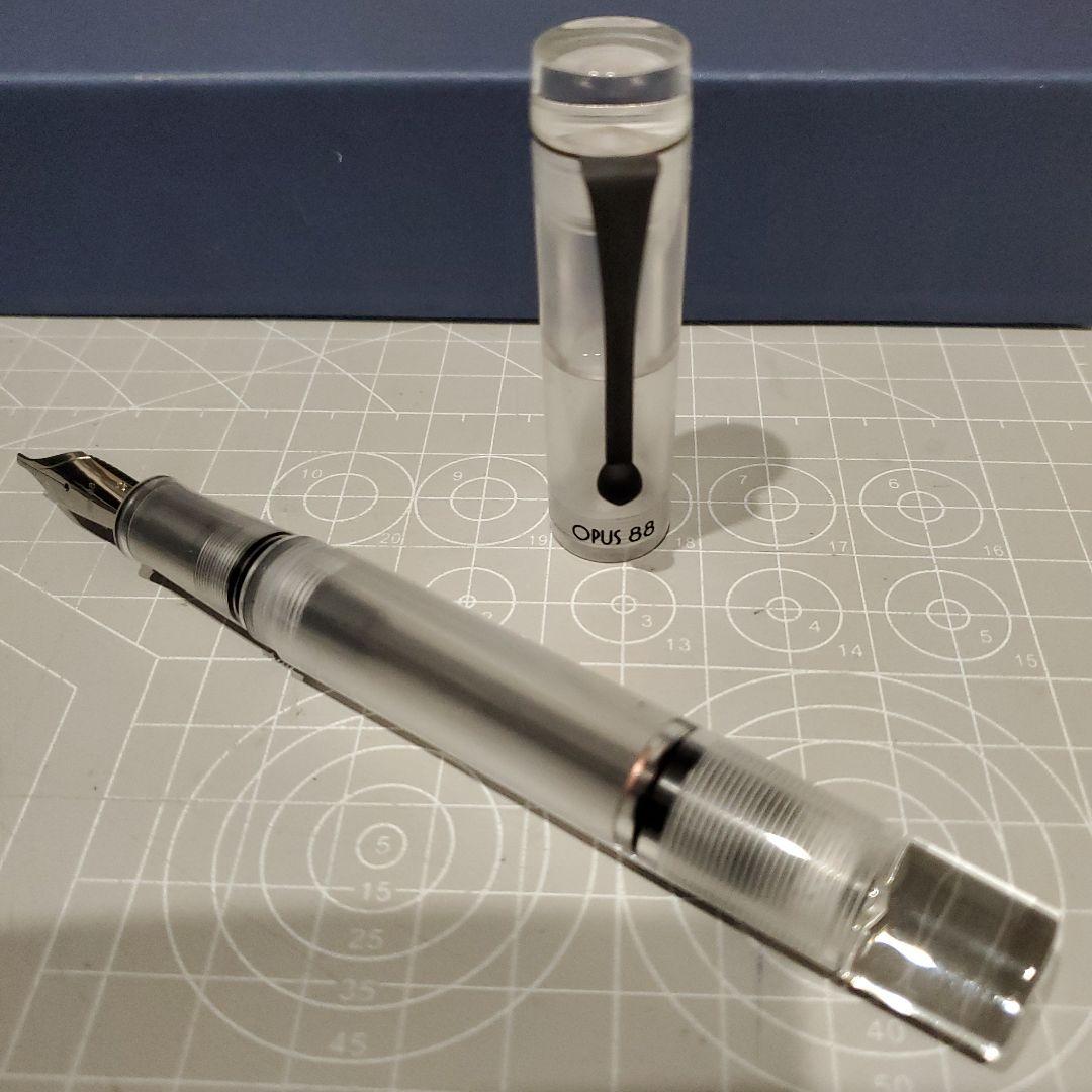 OPUS 88 DEMO アイドロッパー Stub 1.5mm 万年筆 クリア