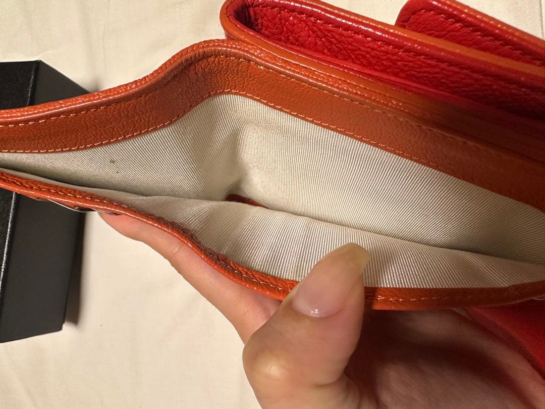 CHANEL シャネル 三つ折り財布 キルティング 赤 コンパクトでおしゃれ