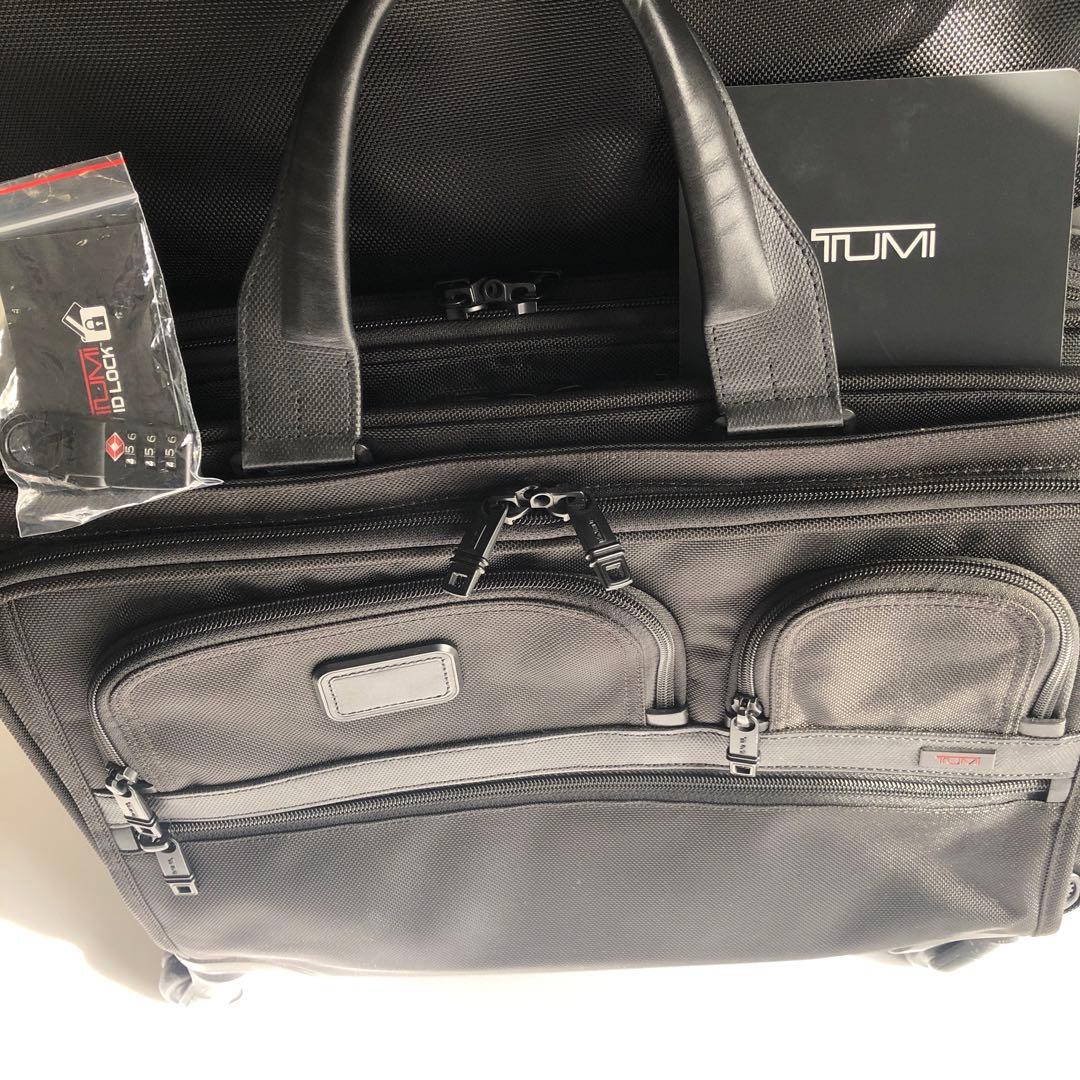 TUMI キャリー　ビジネスバック　4ウィール・ラップトップ　未使用品