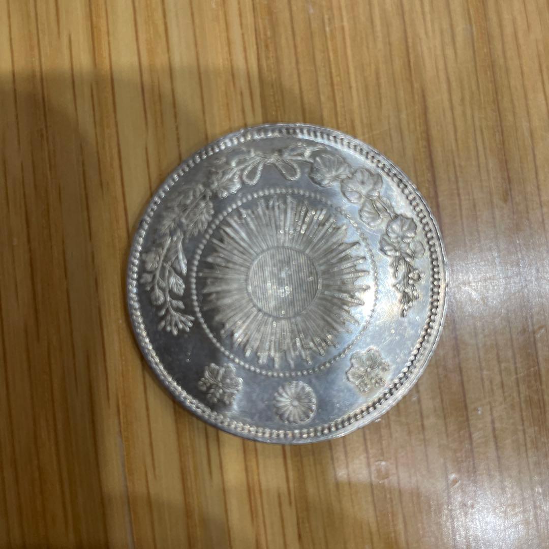 milk　明治3年（1870年）旧1円銀貨　旧貨幣