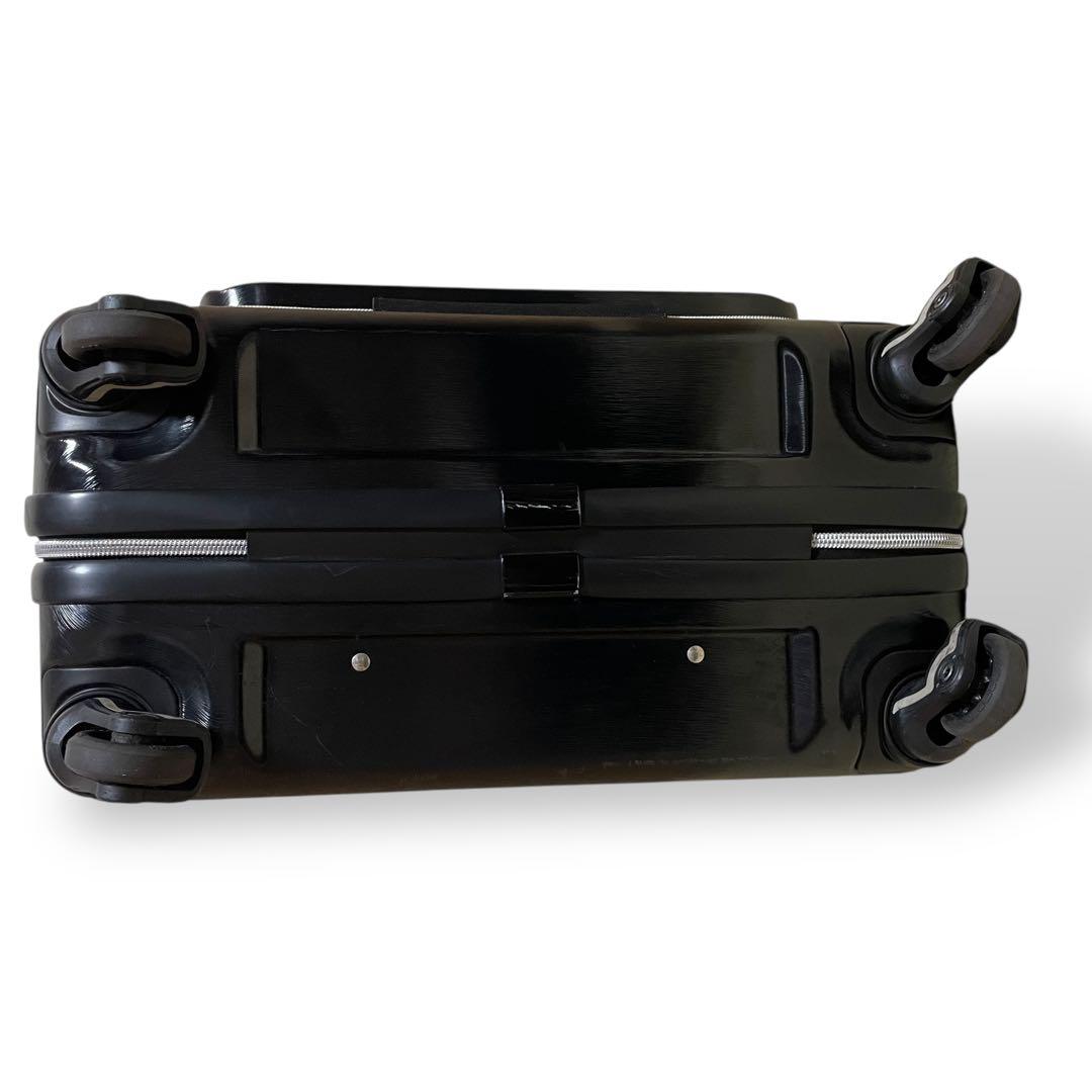 美品 LEGENDWALKER キャリーケース ブラック 32L ブレイド