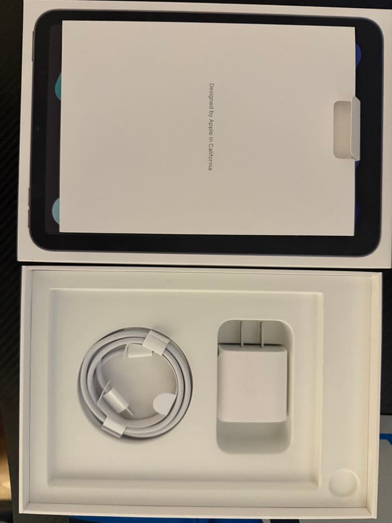 Apple iPad mini 第7世代　シルバー 本体 + ケース