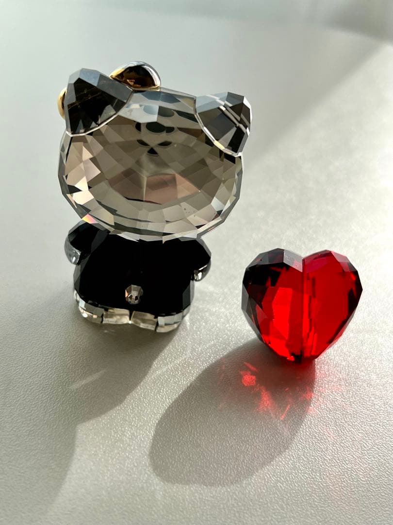 スワロフスキー ハローキティ ハート