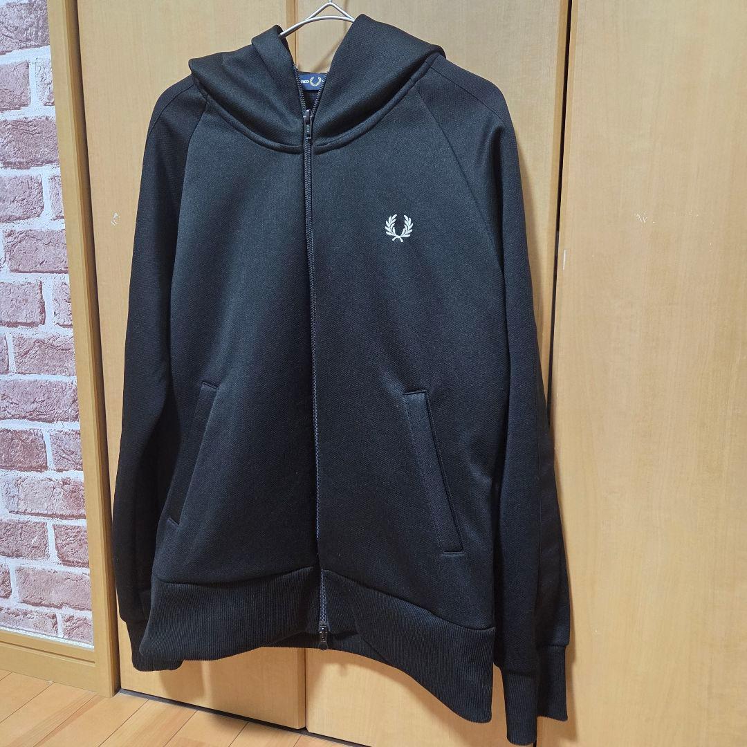 【美品】フレッドペリー　パーカー　ブラック　F1850