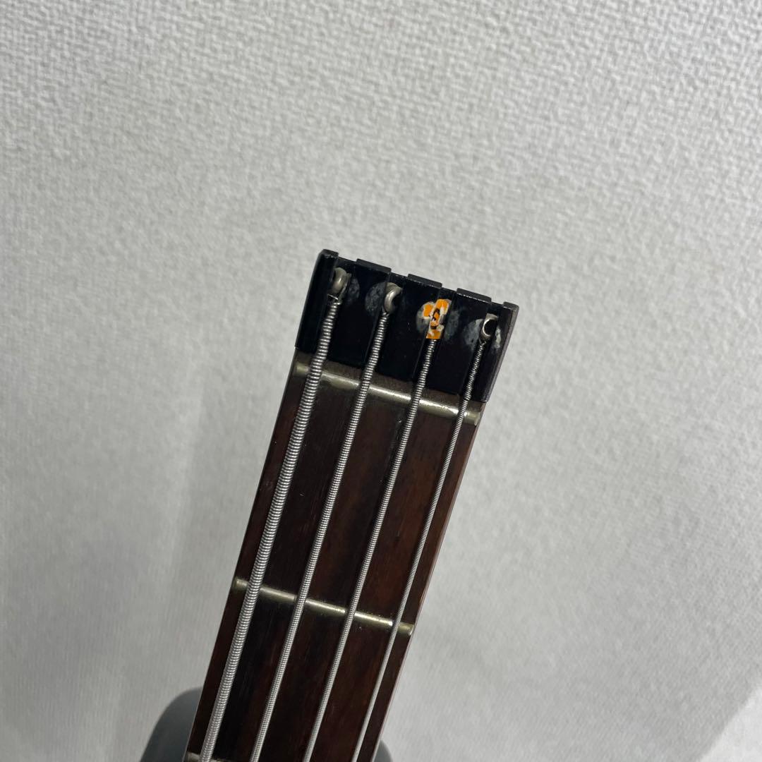 動作品 Spirit by Steinberger ヘッドレスベース エレキ