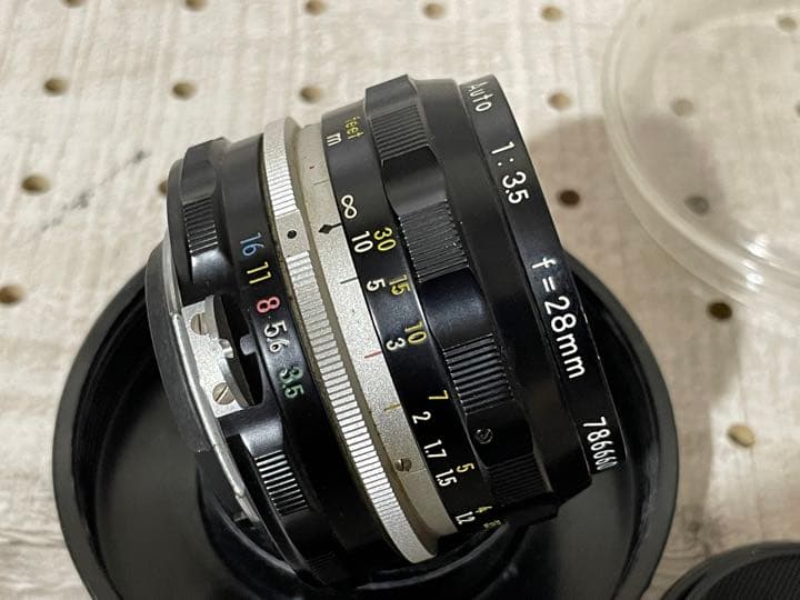 ニコンレンズNikkor-Auto Nikon  28-mm F3.5