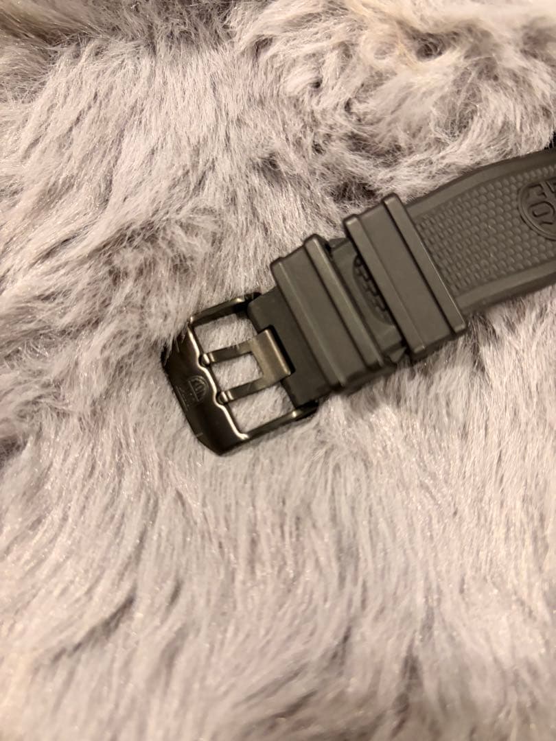 Luminox 3505.GP.SET 限定版 ゴールド文字盤 シリアルナンバー