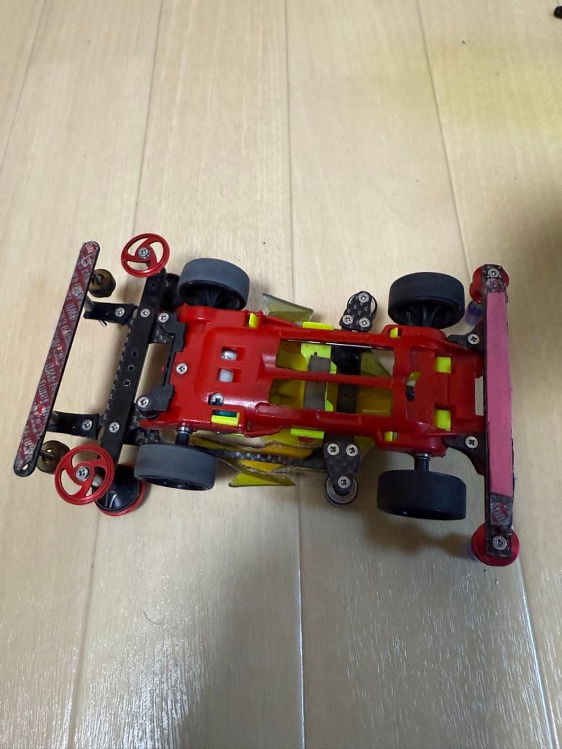 引退品　赤VS 正規品ほぼフルカーボン