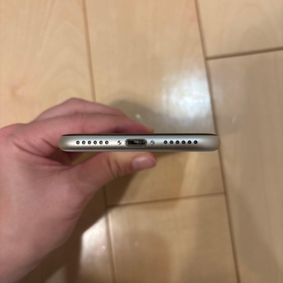 r*）様 SIMフリー iPhone SE3 256GB 第3世代