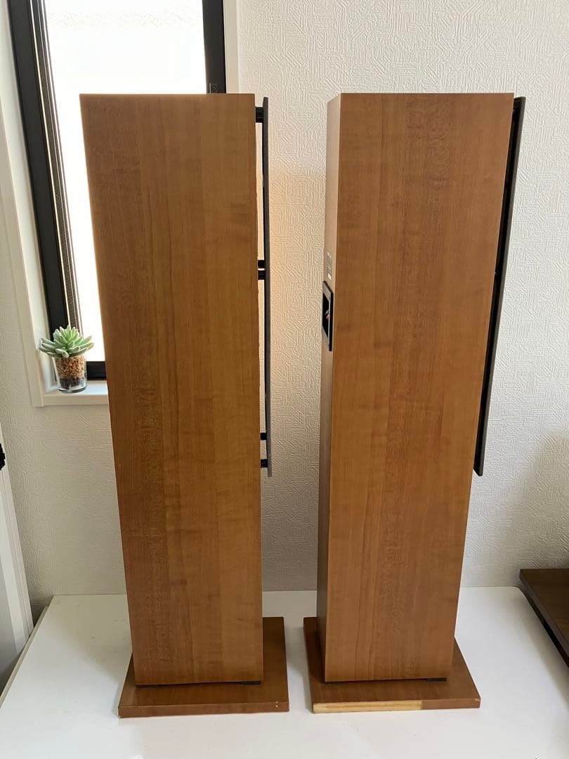 送料込みONKYOオンキヨー トールボーイスピーカー D-105F