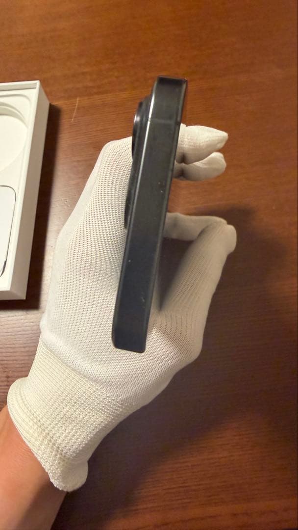 iPhone 15 Pro 256GB ブラックチタニウム　Simフリー