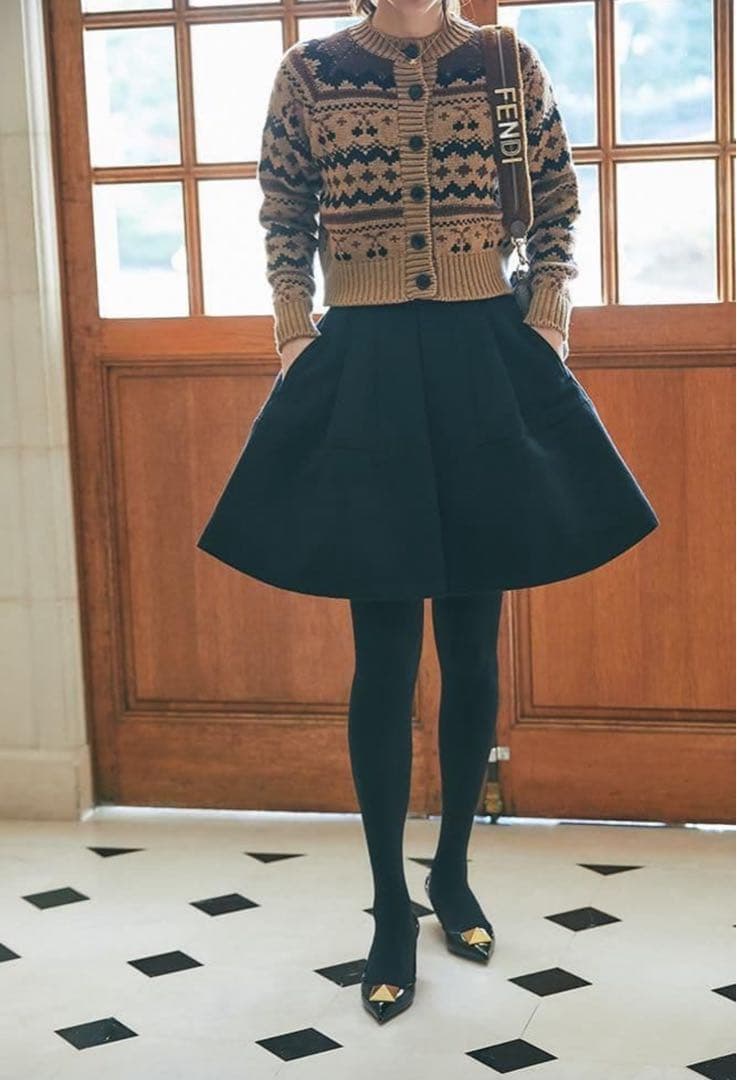 セブンテン ハイウエストフレアキュロットブラック M