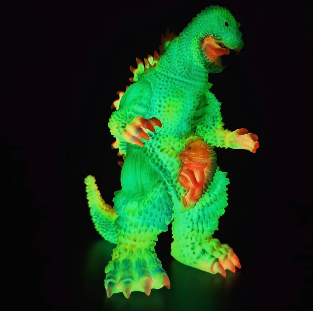 赤目天使　ゴジラ　蓄光