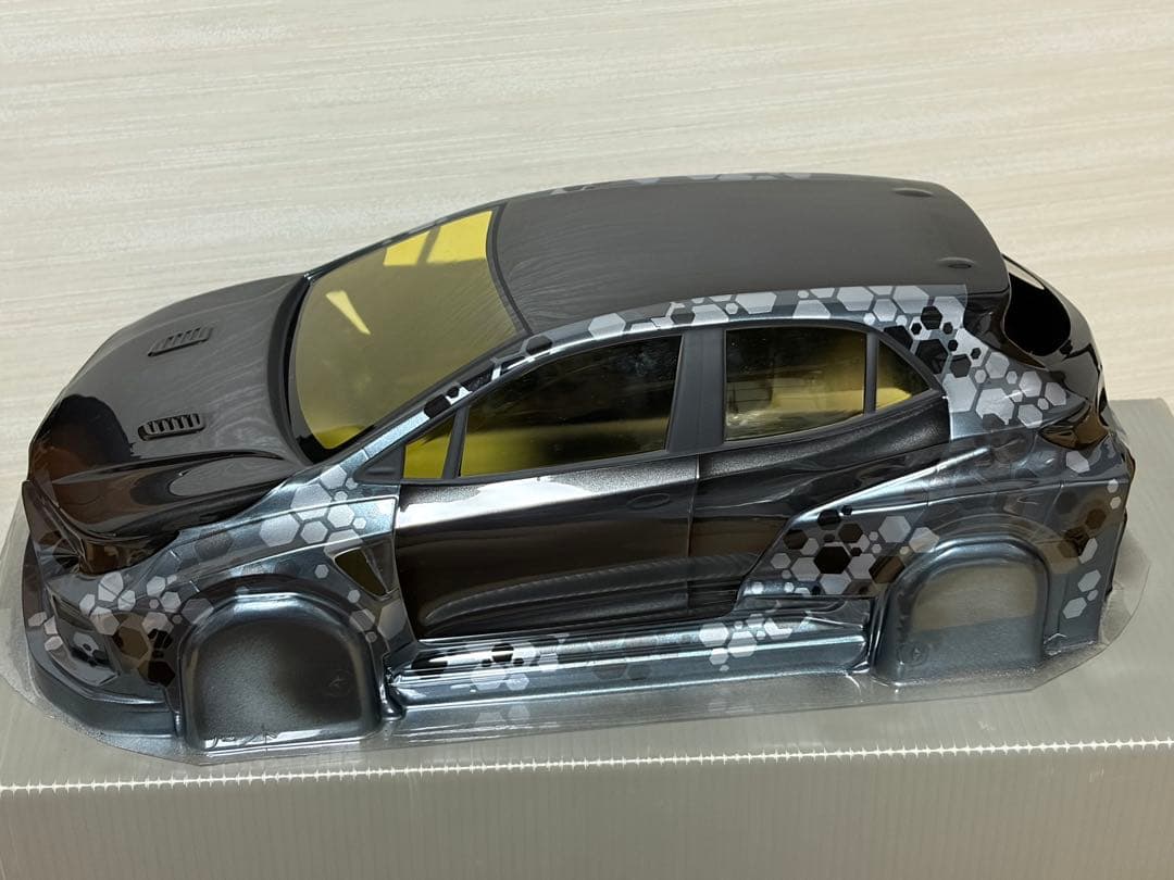 ReveD GR COROLLA 塗装済ボディ