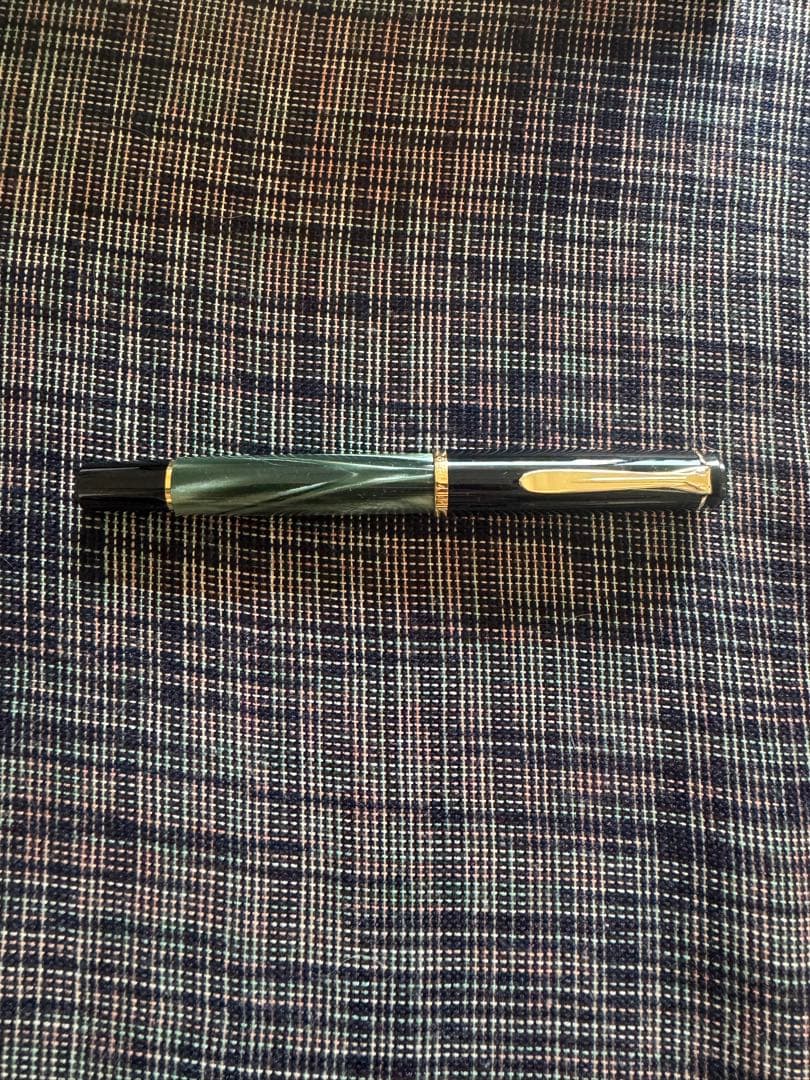 ペリカン 万年筆クラシックM200 F マーブルグリーン &インク（ブラック）