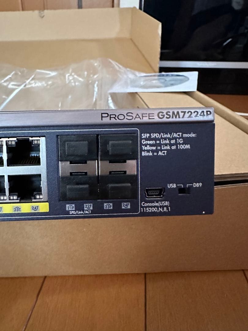 NETGEAR GSM7224P-100AJS ギガビット 24ポート