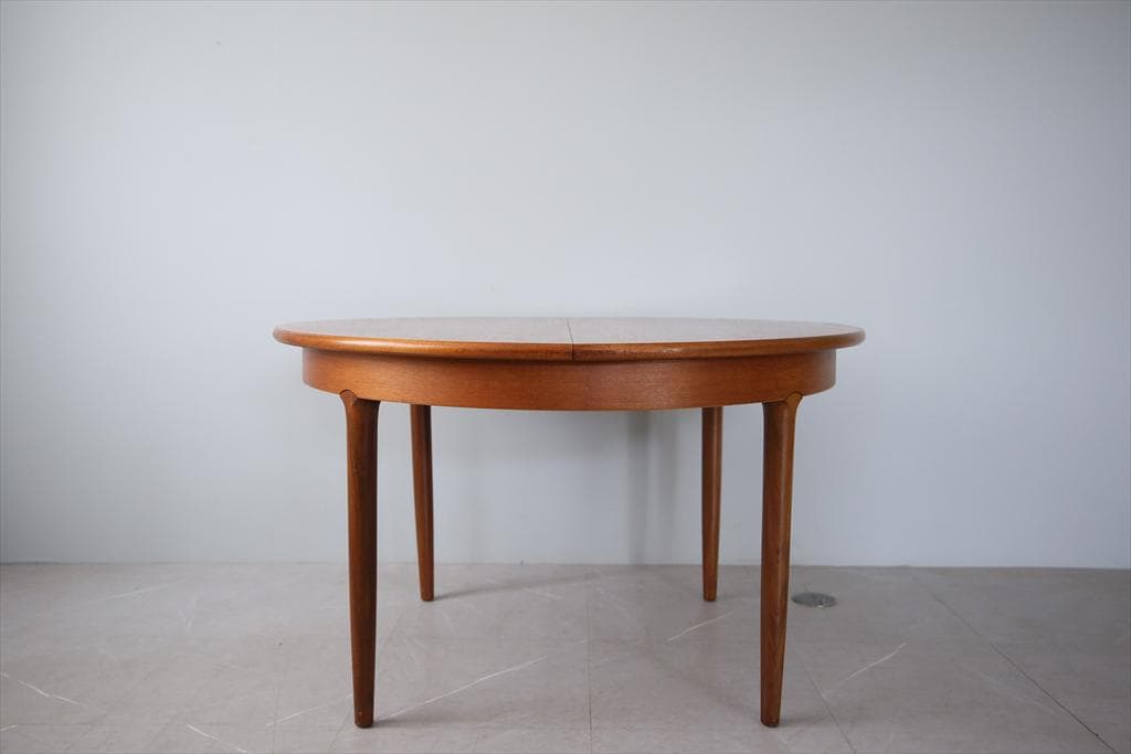 英国アンティークMeredewメレビュー製ラウンドダイニングテーブル89-145