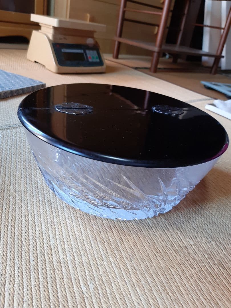 茶道具　ギヤマン（義山）平水指　漆蓋付き 共箱　水差 水入れ　平　硝子　ガラス