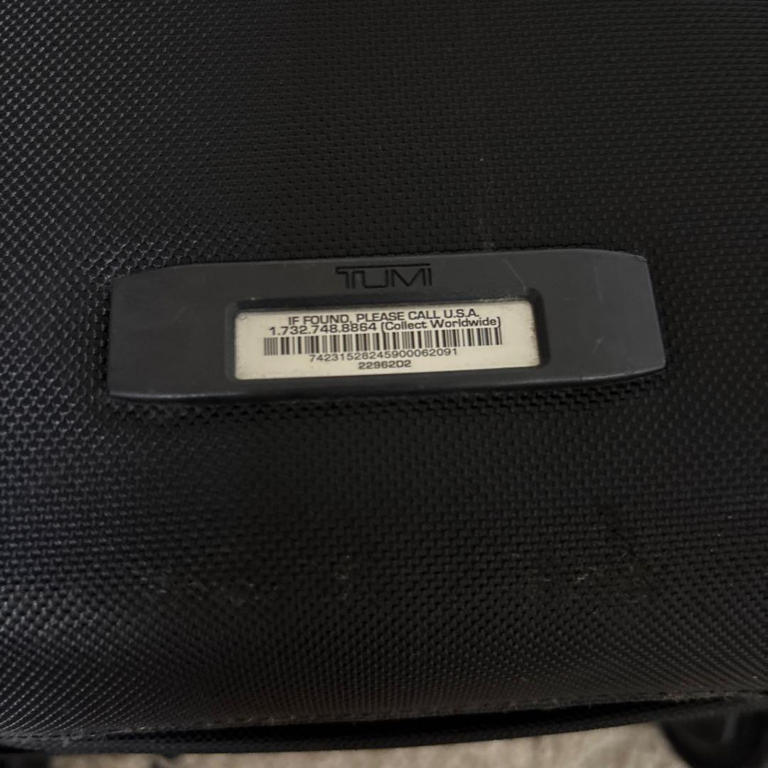 TUMI 22060 ALPHA2・4ウィール・キャリースーツケース ブラック