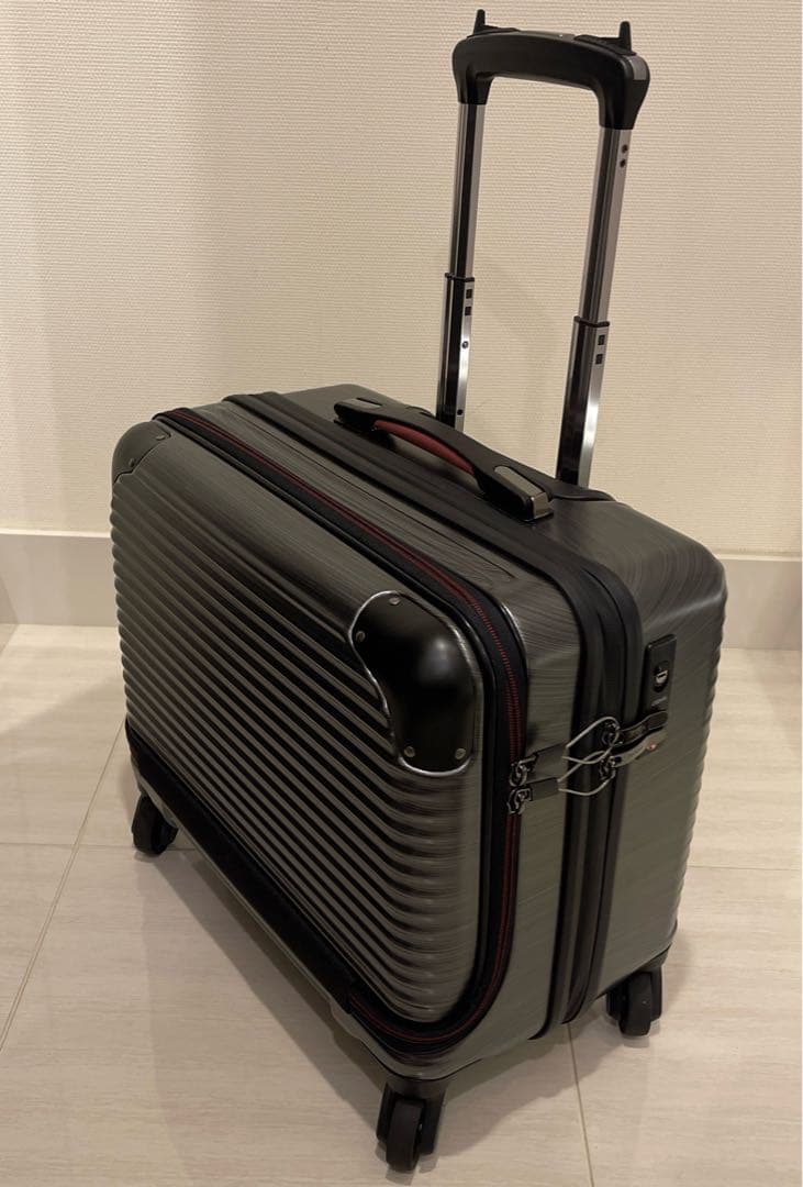 PROEVOスーツケース機内持ち込み