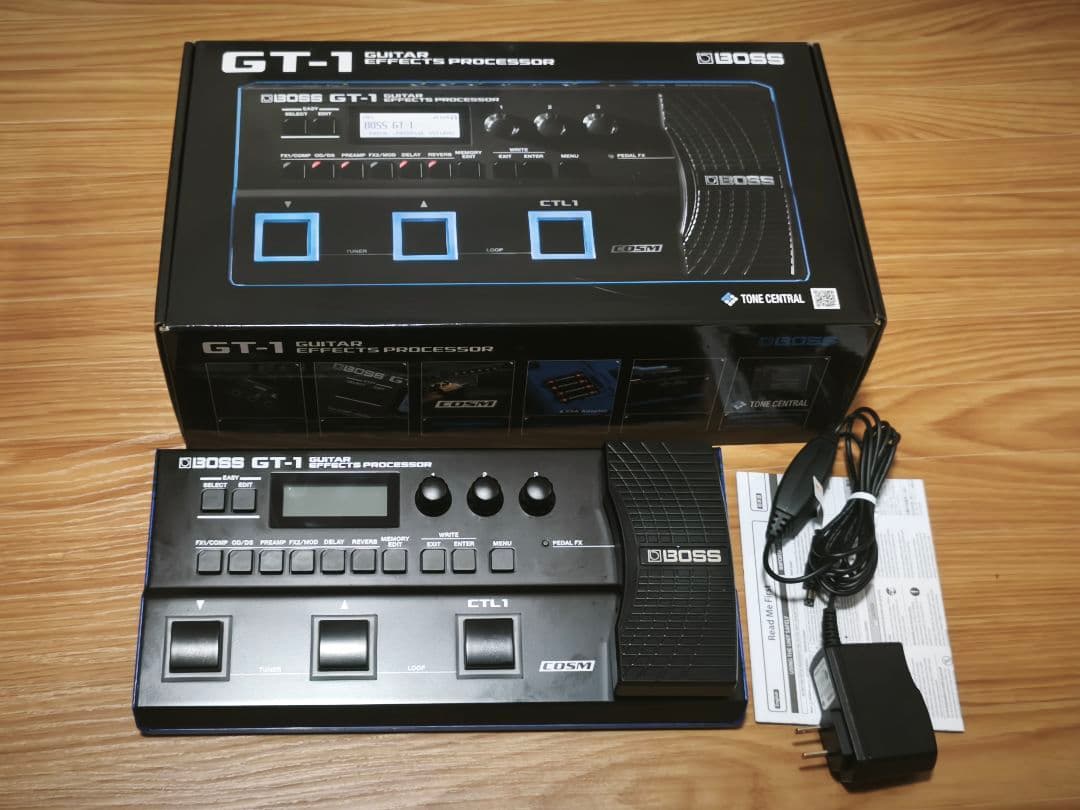 BOSS GT-1 ギターエフェクター　フットスイッチ(FS-7)付き