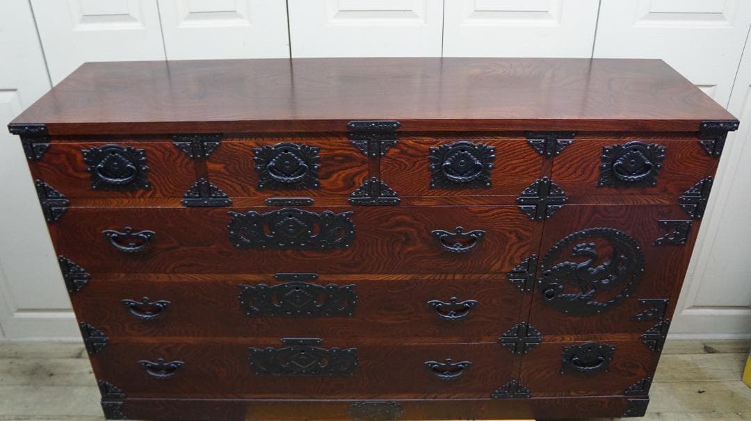 岩屋堂 民芸家具 箪笥 収納 和箪笥 木目 南部鉄 伝統民芸家具 和ダンス