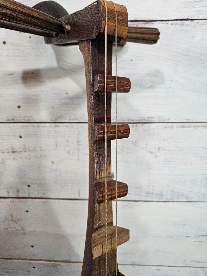 日本のアンティーク 筑前琵琶 四弦五柱　撥 弦楽器 和楽器 琵琶 木製 半月飾り
