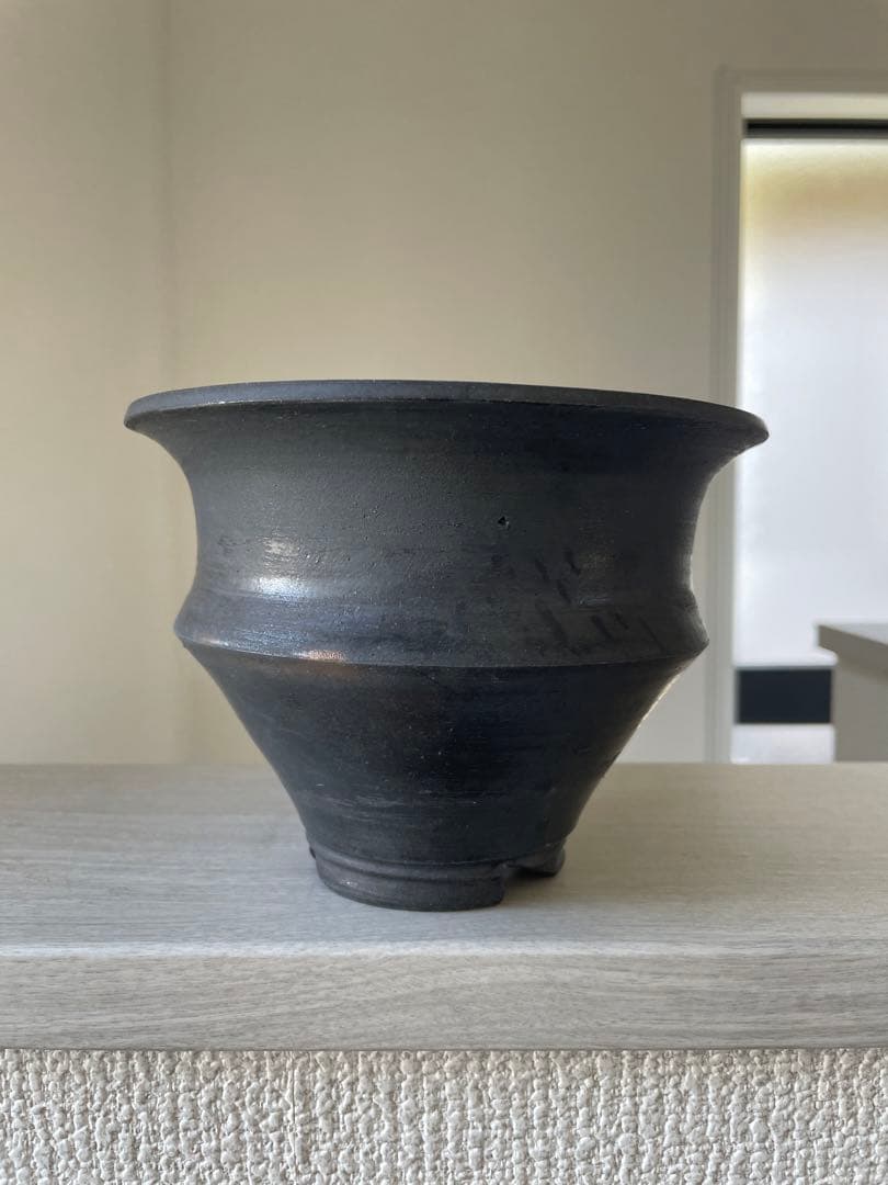 比護武司　鉄黒ポット　陶器鉢