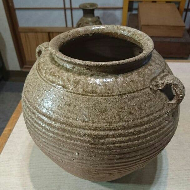 古越州灰陶線刻両耳壺 周末漢時代