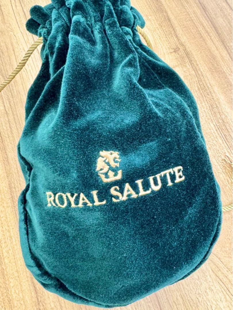 未開栓！ シーバス ブラザーズ ロイヤルサルート 21年 緑陶器 700ml