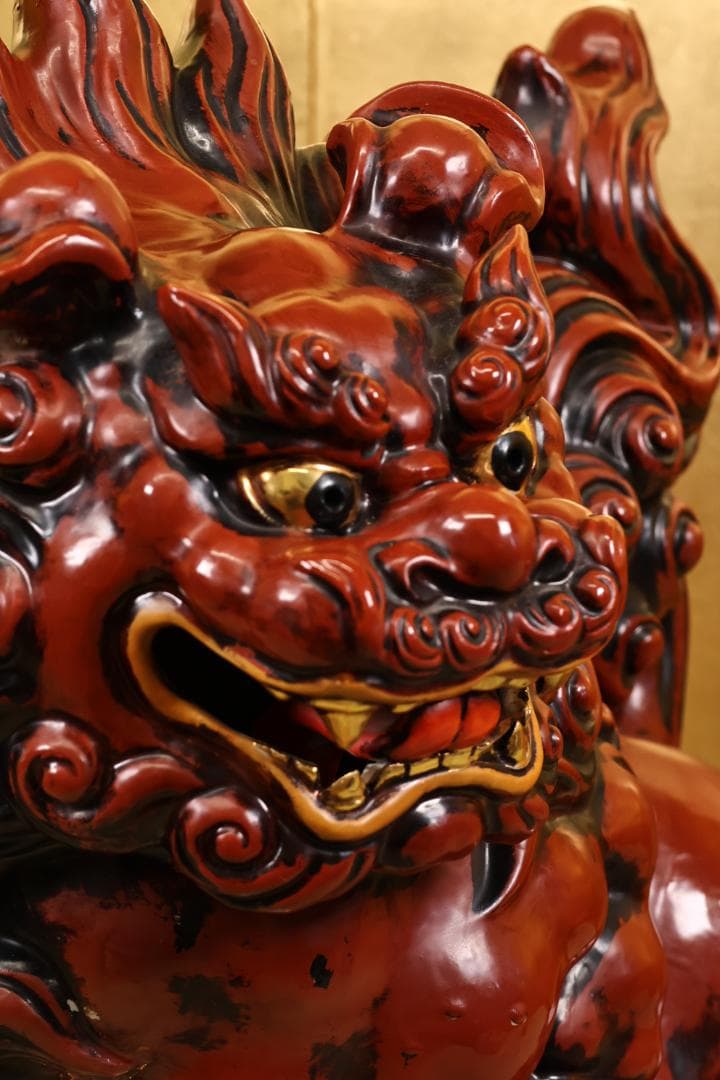 アン、九谷焼　八幡釜　太吉　獅子　牡丹　置物　床飾　高さ56㎝ BK043